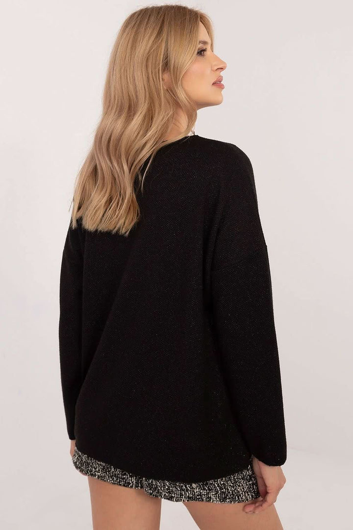 Elegant Women's Sweater with Shimmering Thread - Ludowika 
