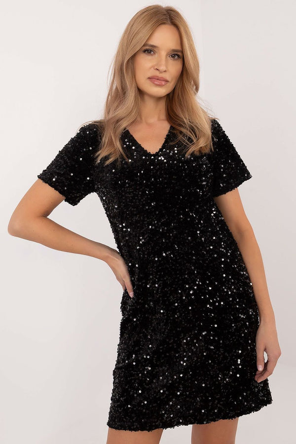 Elegante vestido corto de lentejuelas