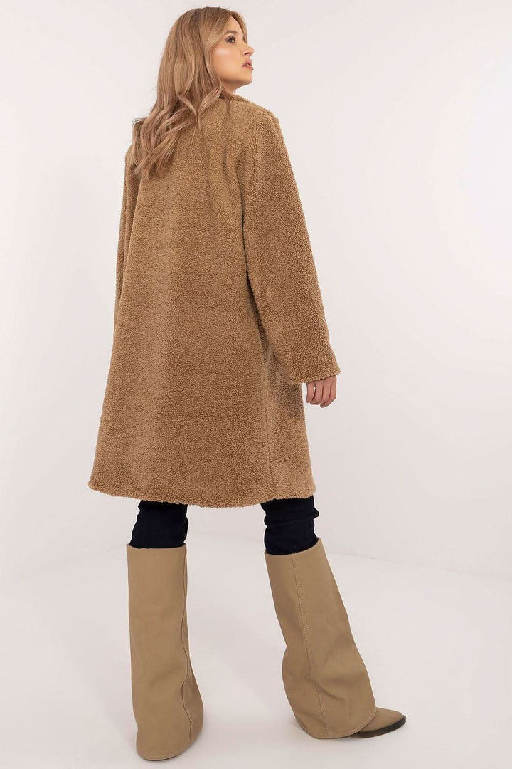 Elegant Knee-Length Winter Coat with Button Closure and Slip Pockets - Ludowika 