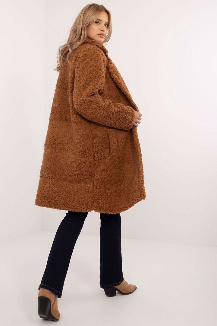 Elegant Knee-Length Winter Coat with Button Closure and Slip Pockets - Ludowika 