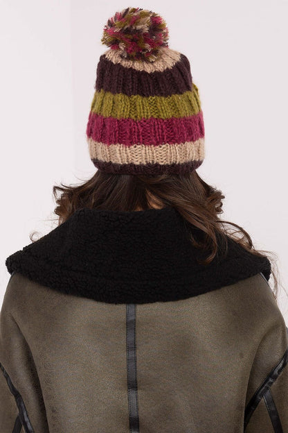 Bonnet d'hiver à rayures colorées avec pompon