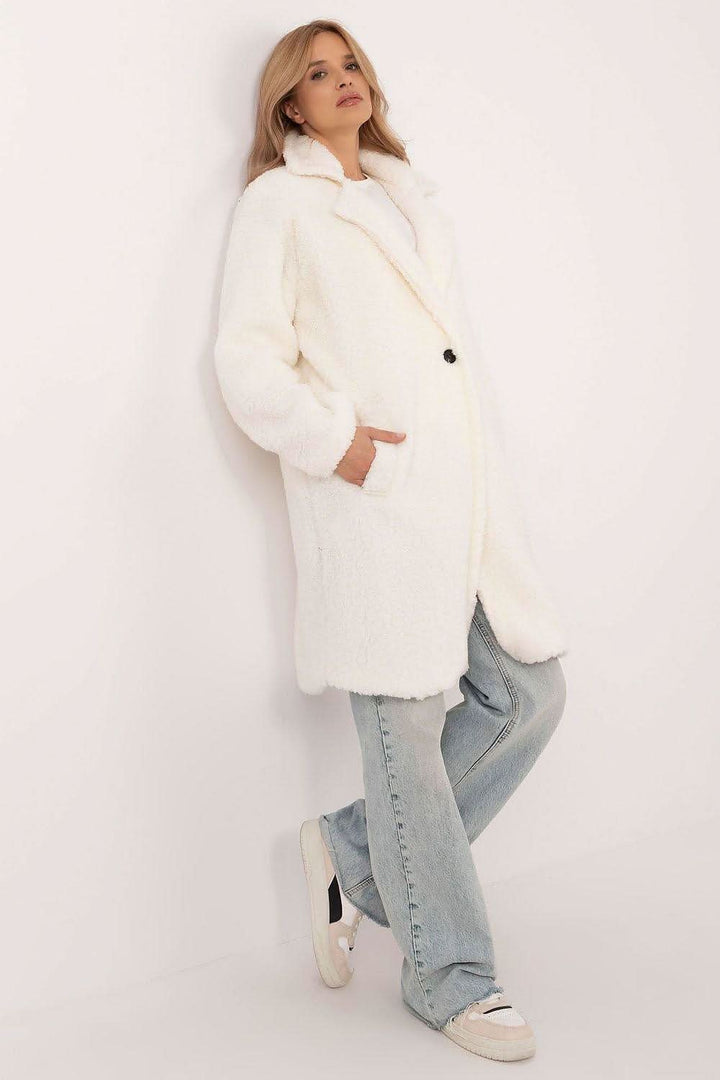 Elegant Knee-Length Winter Coat with Button Closure and Slip Pockets - Ludowika 