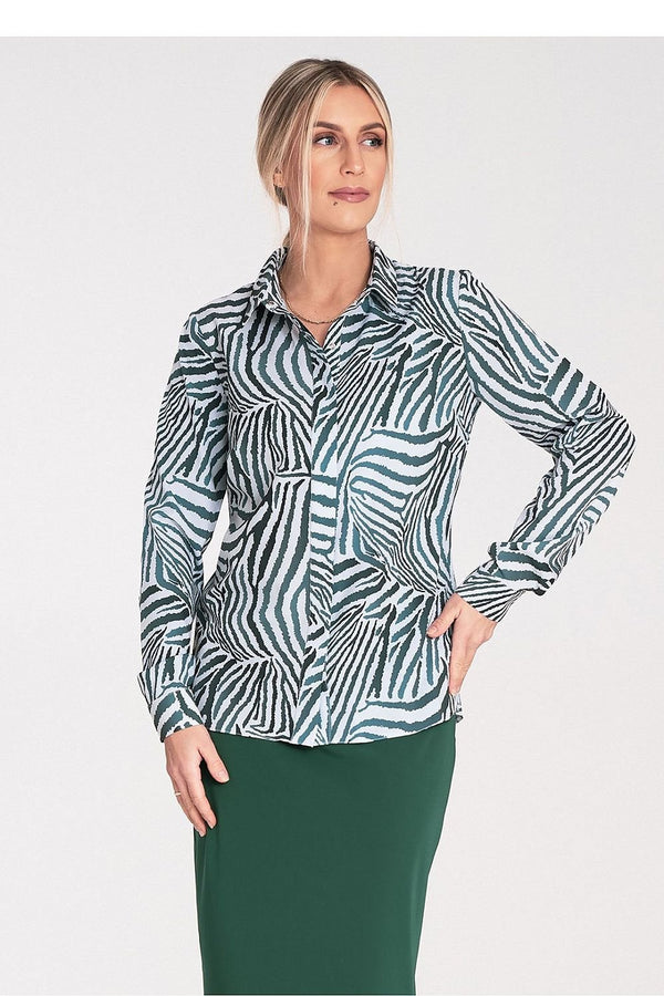 Classic Women's Shirt with Collar, Snap Front Closure, and Decorative Silver Snaps