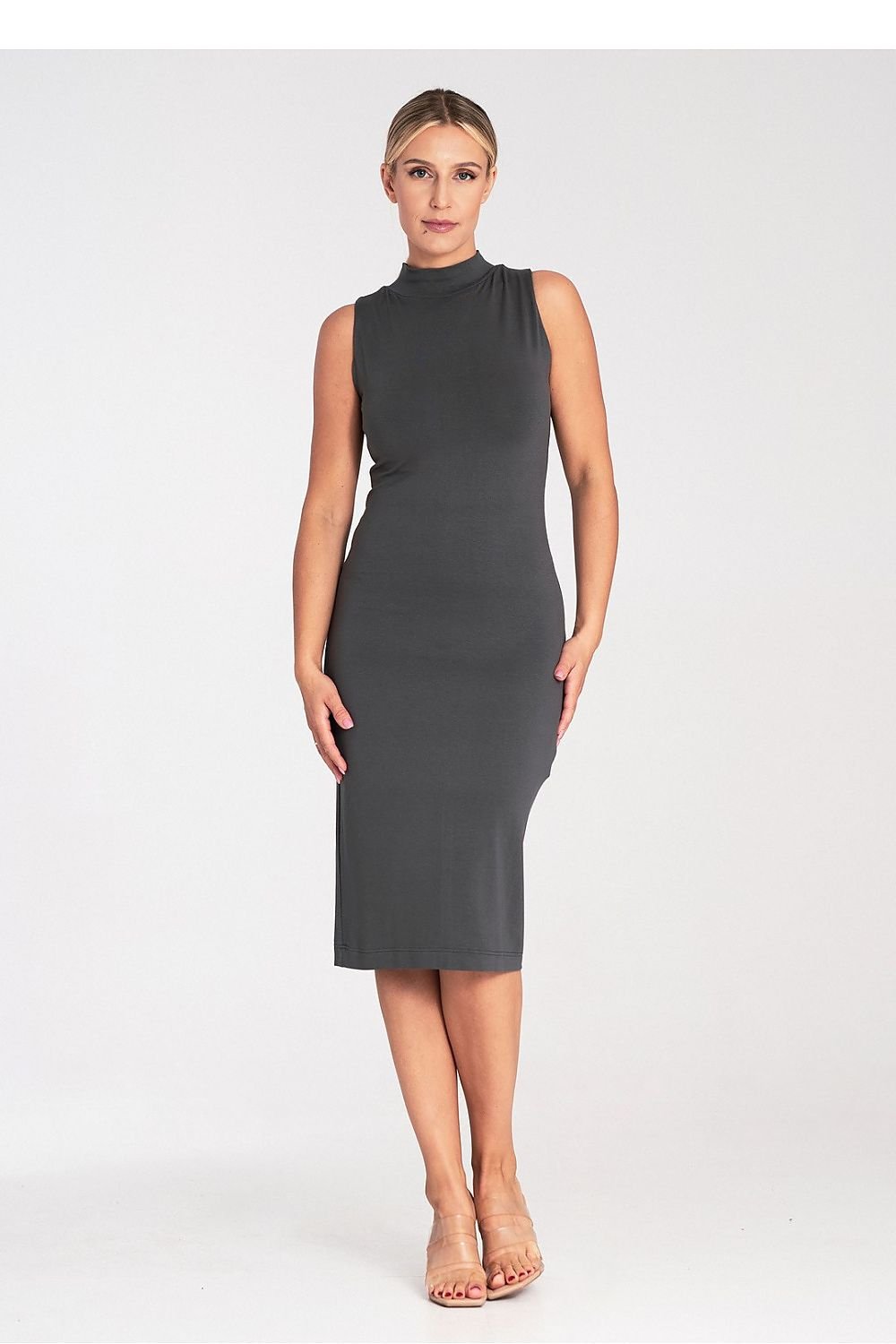 A fitted sleeveless midi dress featuring a stand-up collar, fastened at the back with a covered zipper for a sleek and elegant look.






