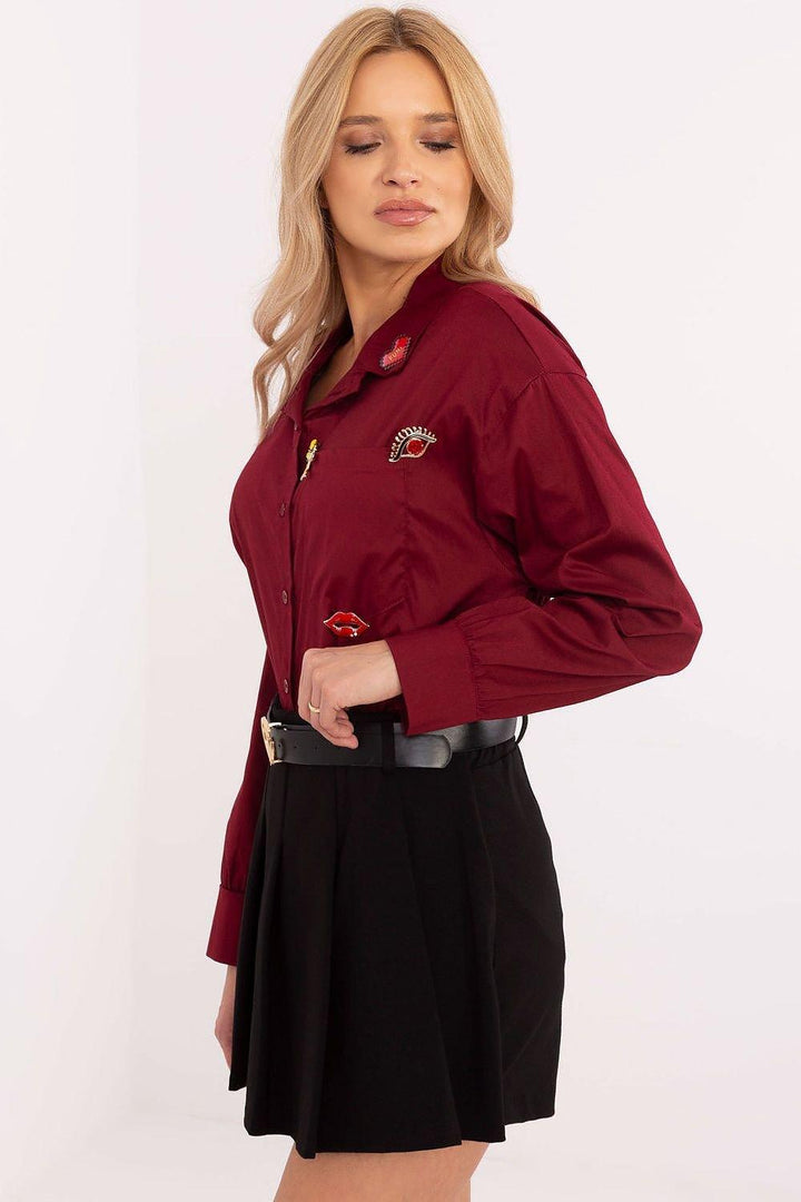Universal Women's Shirt with Detachable Brooch and Casual Character - Ludowika 