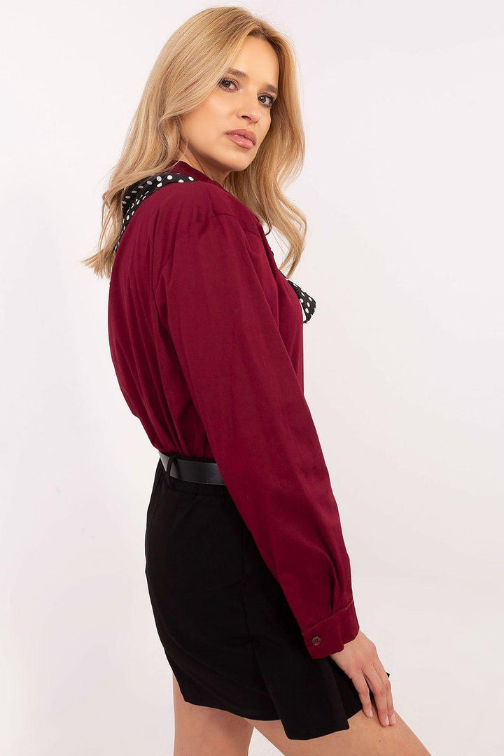 Elegant Women's Shirt with Removable Scarf and Classic Cut - Ludowika 