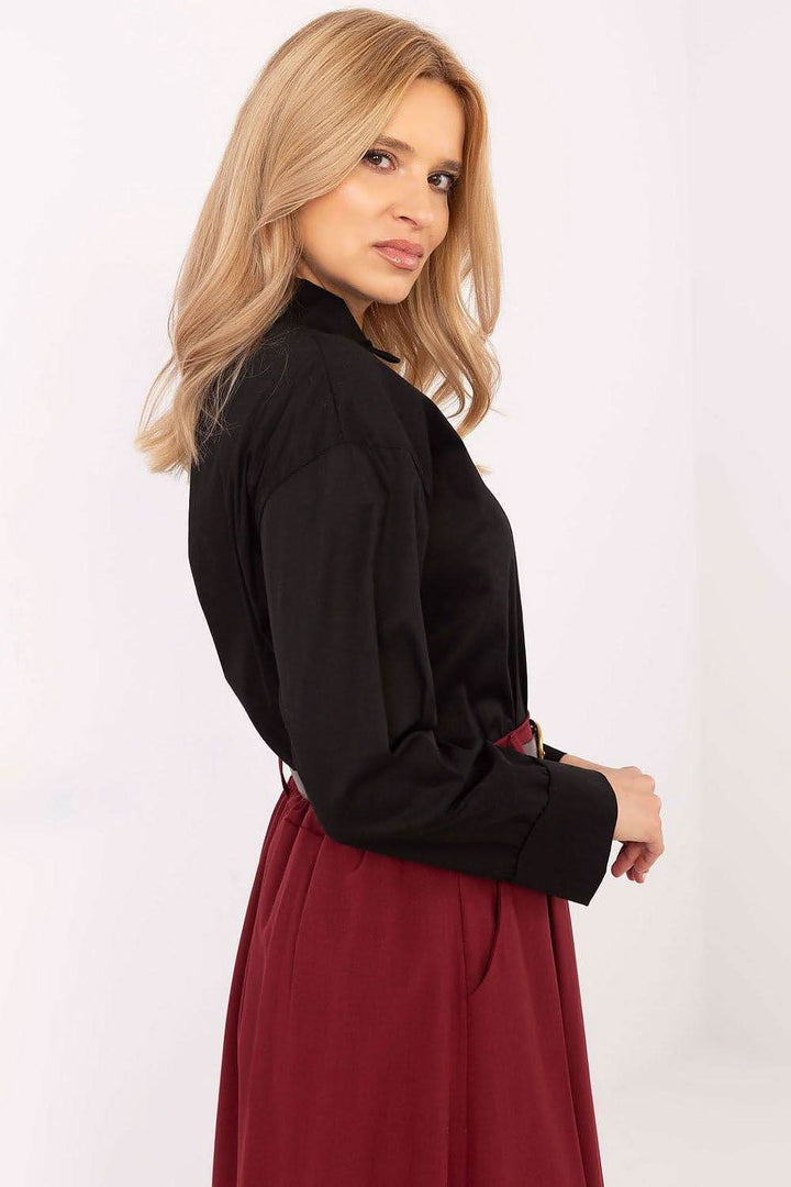 Elegant Classic Women's Cotton Shirt with Decorative Buttons - Ludowika 
