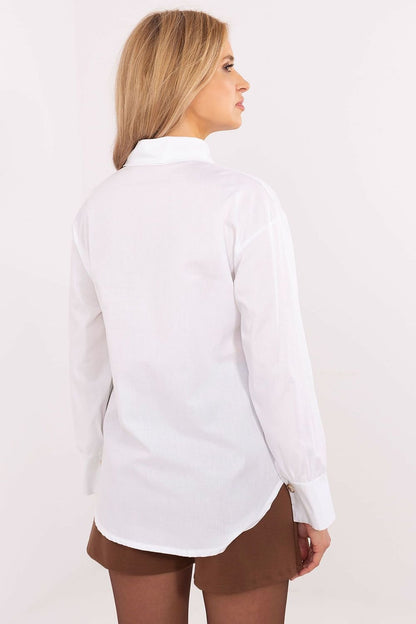 Chemise en coton classique et élégante pour femme avec boutons décoratifs