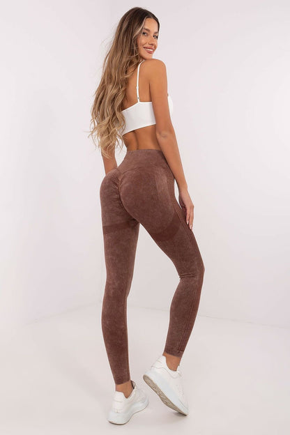 Legging de sport au design moderne avec ceinture asymétrique et détails sculptants