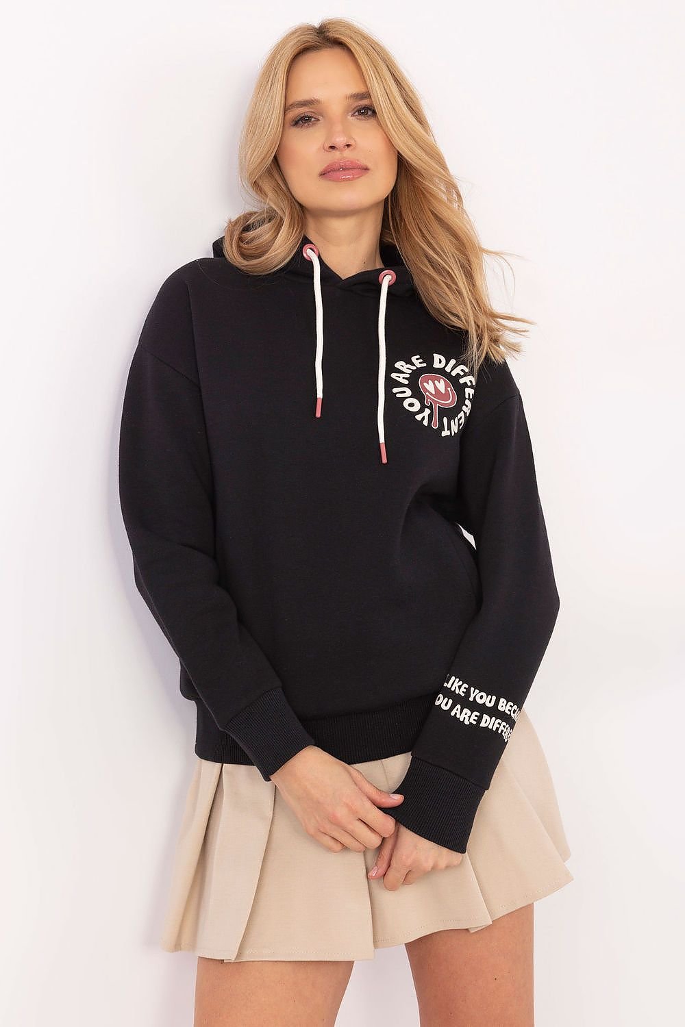 A comfortable and stylish women's casual sweatshirt made from a high-quality cotton and polyester blend, featuring prints on the front, back, and sleeves, with a hood and slip pockets for added functionality. Ideal for colder days, with a modern, versatile design that pairs well with jeans, leggings, or sweatpants.






