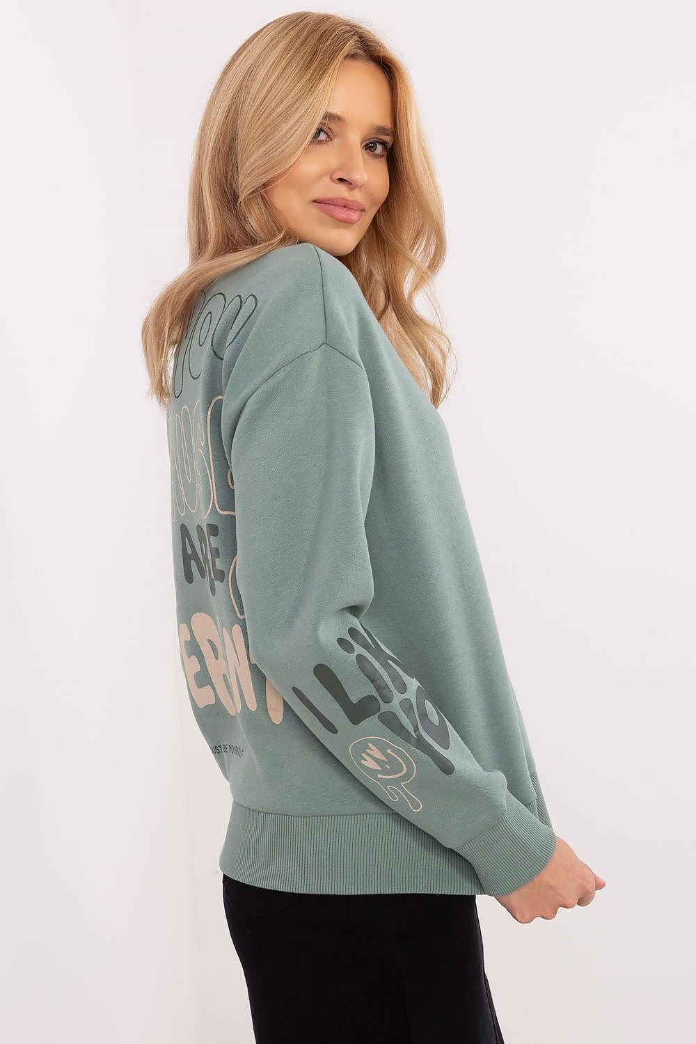 Casual Cotton-Polyester Sweatshirt with Printed Design and Round Neckline