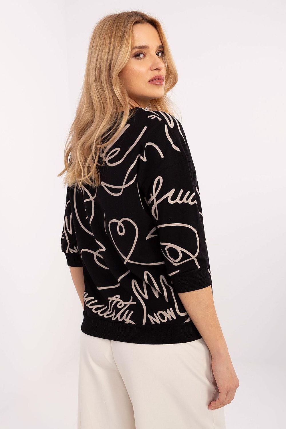 Line Art Face Print 3/4 Sleeve Cotton Blouse