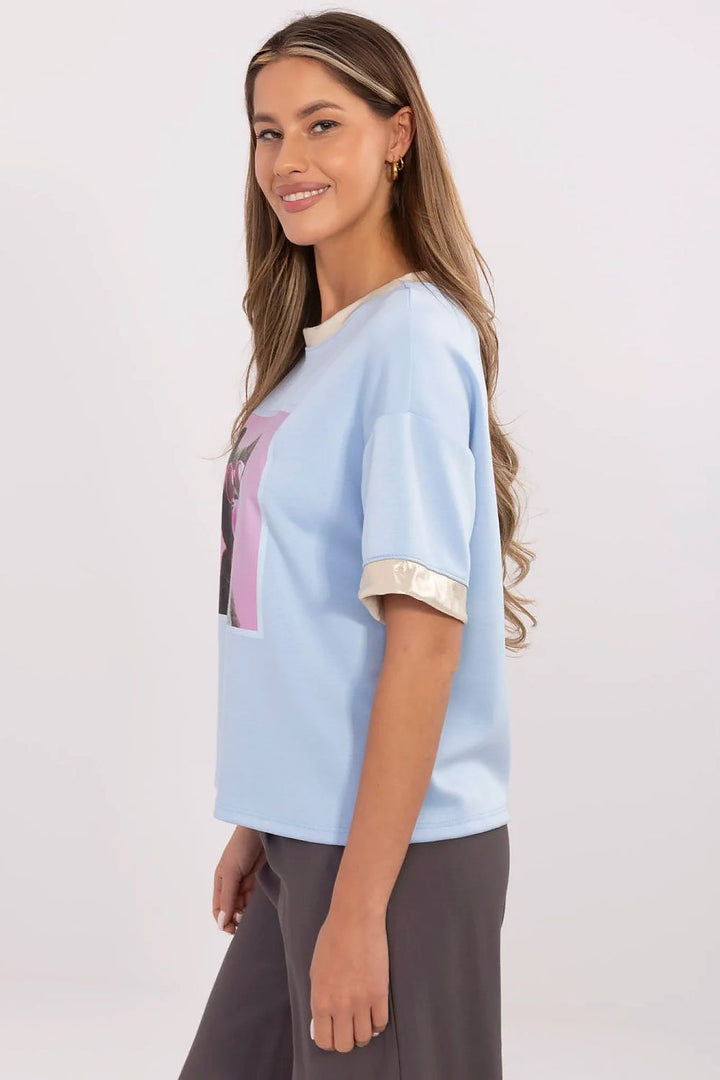 Bubble Gum Cat Everyday Comfort Blouse with Subtle Front Print - Ludowika 