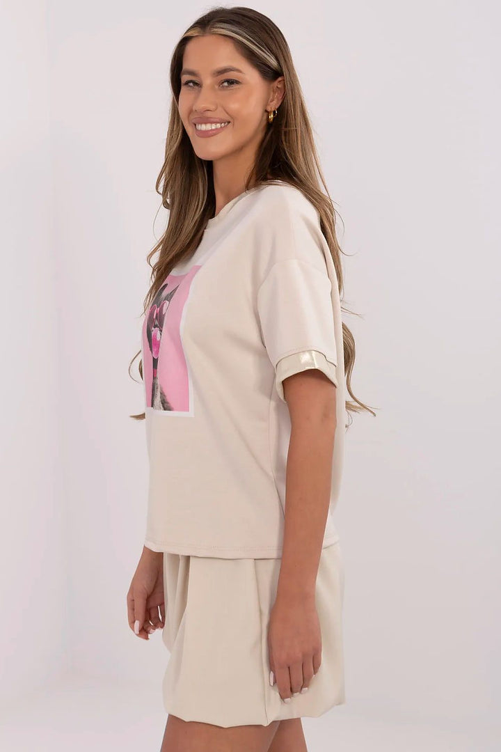 Bubble Gum Cat Everyday Comfort Blouse with Subtle Front Print - Ludowika 