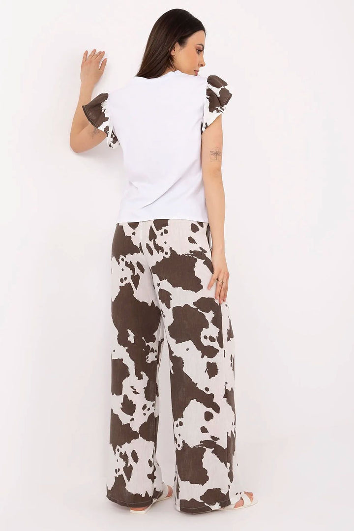 Stylish Women's Set – Ruffled Sleeve Blouse & High-Waisted Wide-Legged Pants with Animal Print - Ludowika 