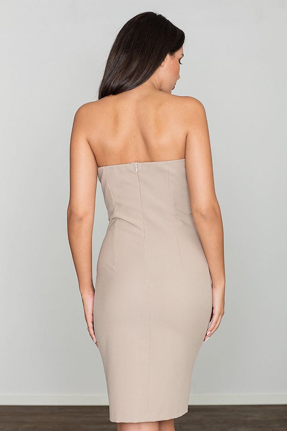 Fitted Stretch Dress with Open Shoulders and Front Bow