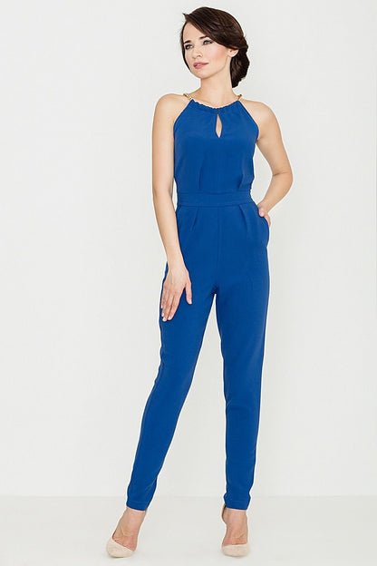 Elegant jumpsuit with long tapered legs, a half-round neckline featuring a chic chain detail, and a discreet back zipper, designed to flatter and elongate the silhouette.






