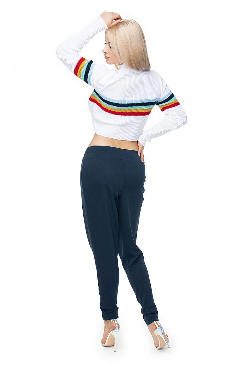 Cozy short sweater with a turtleneck, featuring five multicolor stripes and made from soft yarn for comfort and style.






