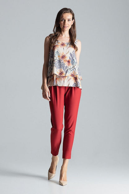 Charming Sleeveless Double-Layer Patterned Blouse with Half-Round Neckline