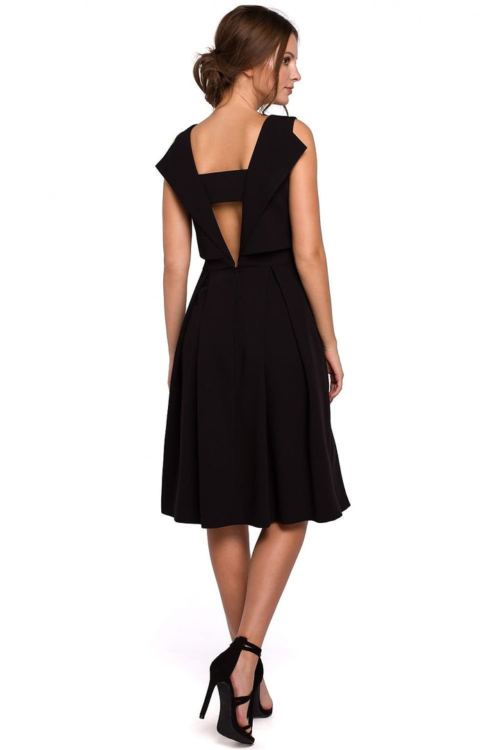 Modern Flared Dress with Exposed Back and Pleated Skirt - Ludowika 