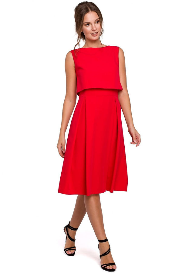 Modern Flared Dress with Exposed Back and Pleated Skirt - Ludowika 