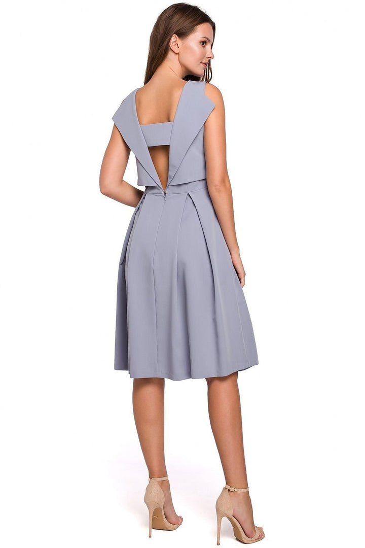 Modern Flared Dress with Exposed Back and Pleated Skirt - Ludowika 