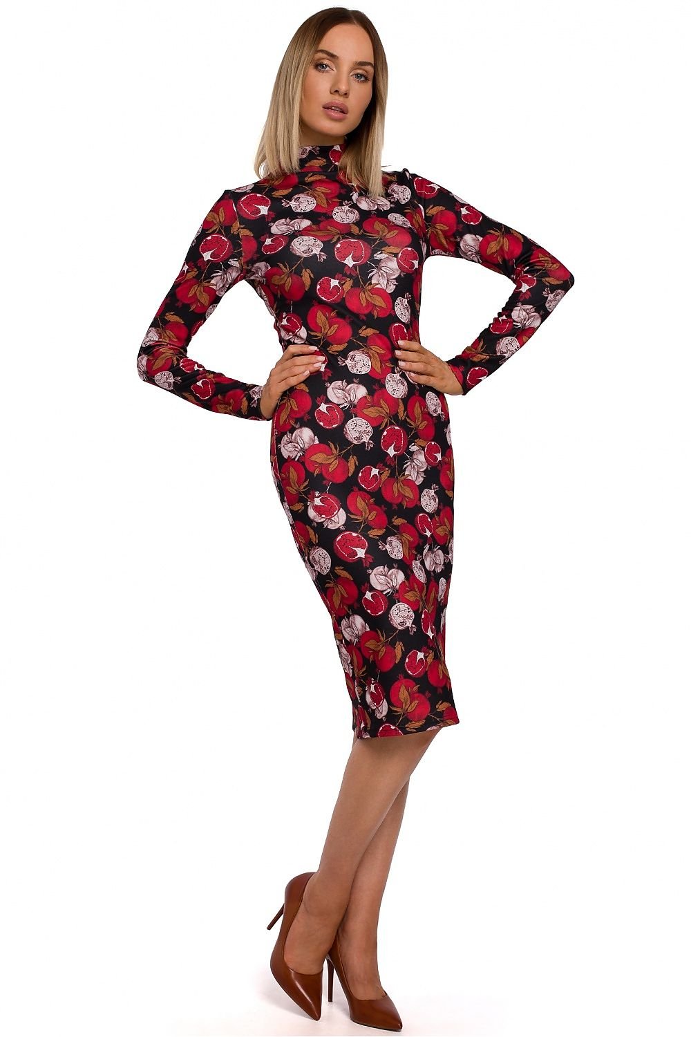 Elegant and Versatile Dress with Flattering Fit and Eye-Catching Print