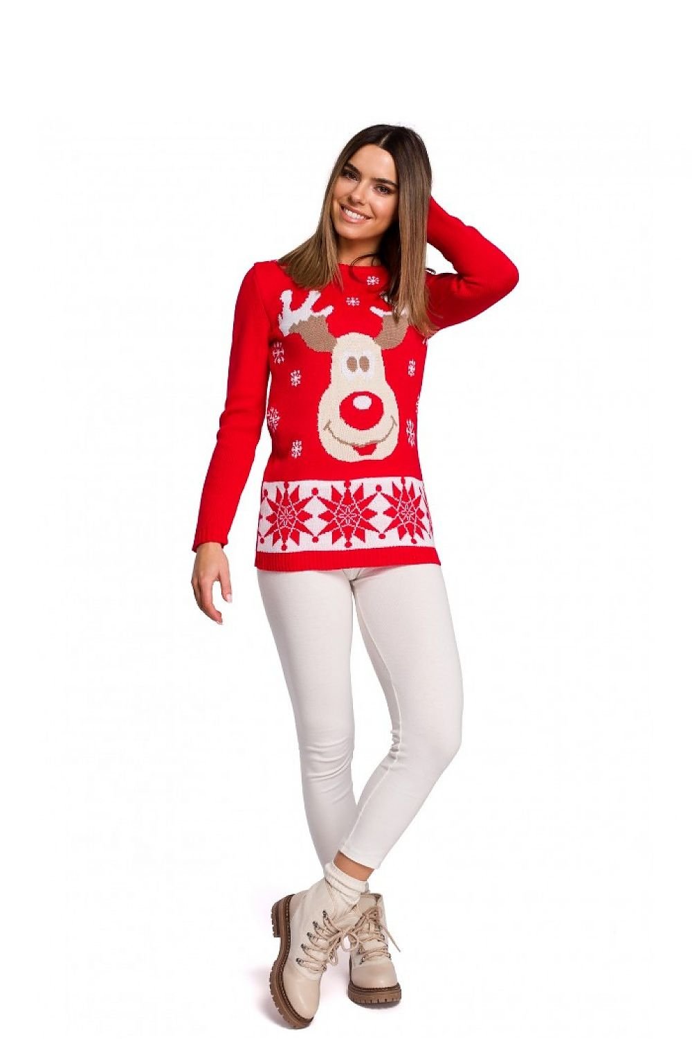 Adorable Reindeer Motif Sweater for Cozy Christmas Moments