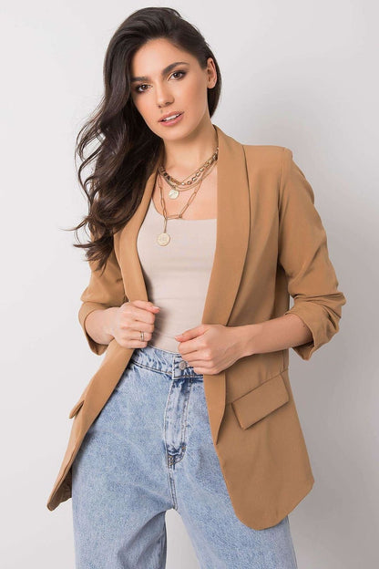 A stylish 3/4 sleeve unbuttoned jacket with a comfortable lining, perfect for casual and semi-formal events.
