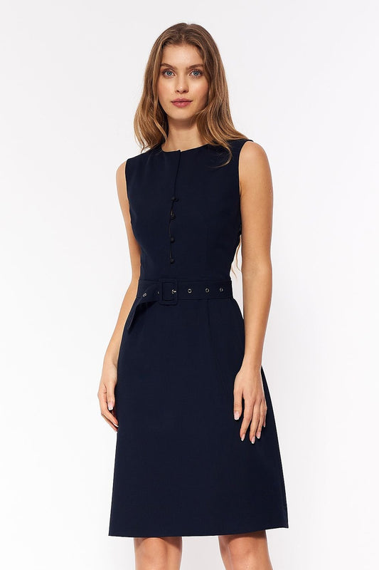 Elegant Fitted Dress with Timeless Cut for Work and Social Events