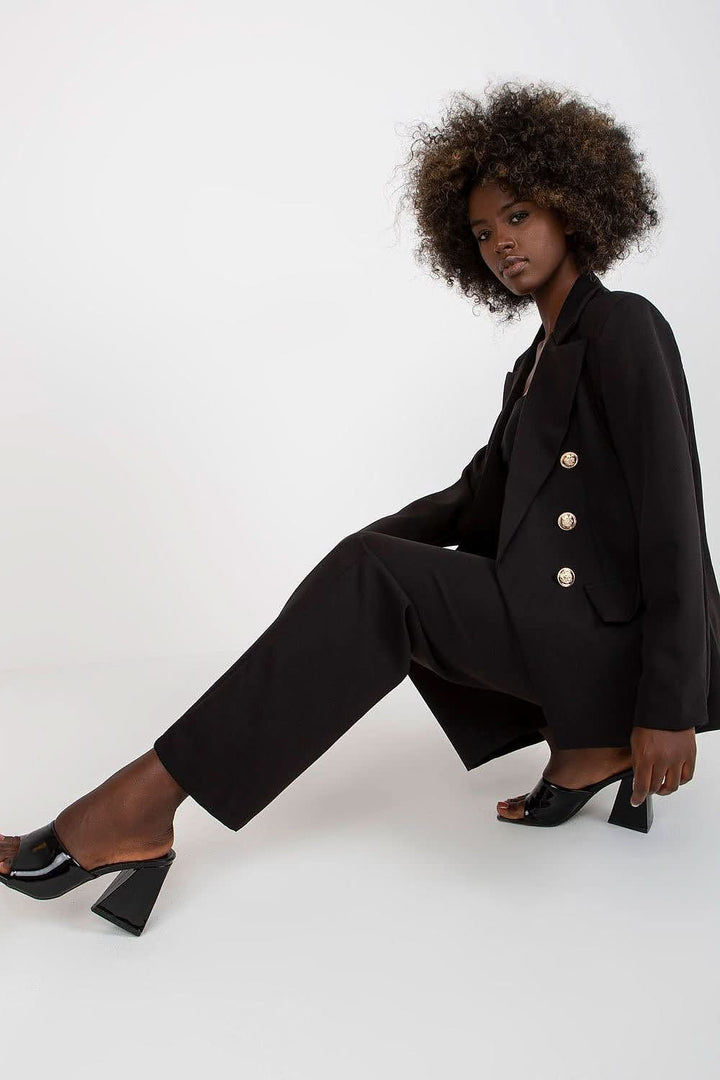 Buttoned Women's Jacket with Shoulder Cushions - Ludowika 