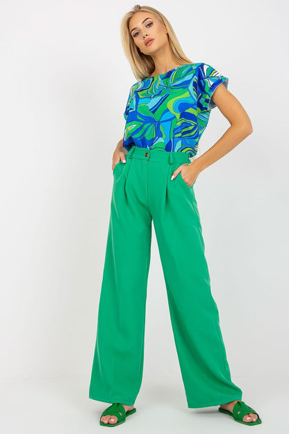 Elegant high-waisted pants with pleats, featuring a button and zipper closure, and slip pockets on the sides for added convenience and style.






