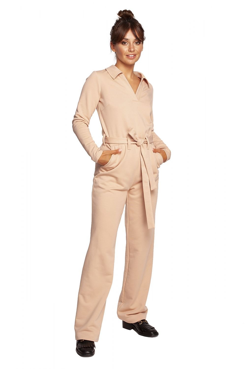 Elegant Wide-Leg Suit with V-Neck, Collar, and Stylish Belted Design