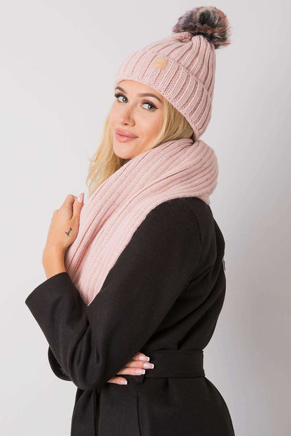 Ensemble bonnet et écharpe d'hiver pour temps froid