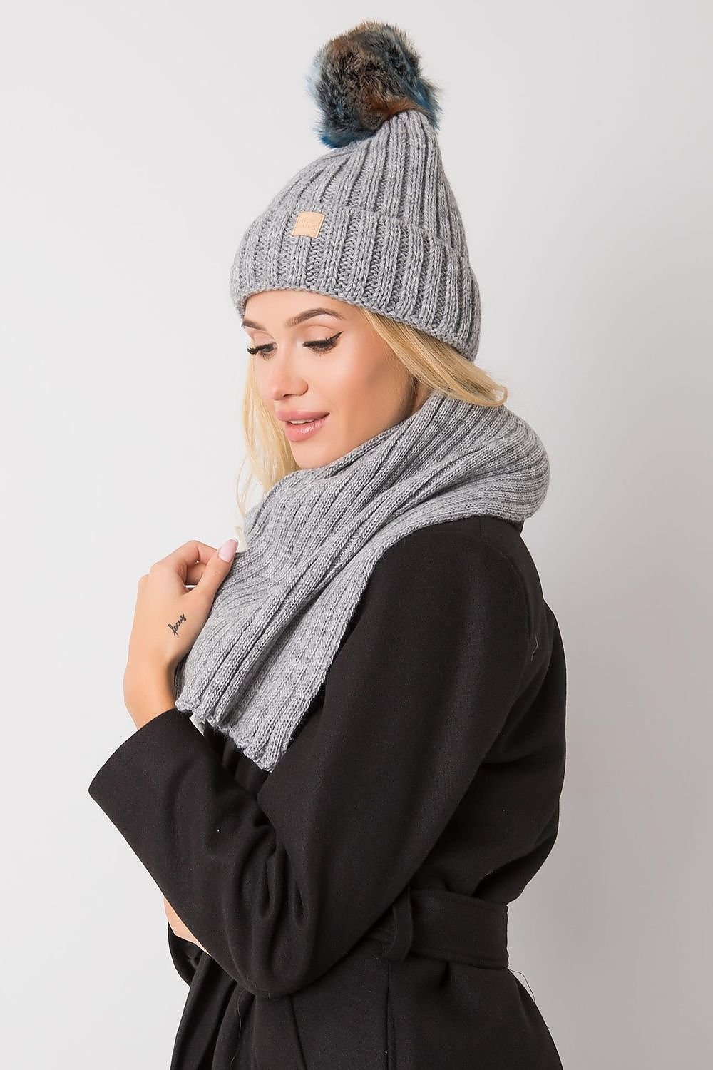 Ensemble bonnet et écharpe d'hiver pour temps froid