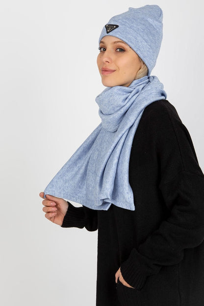 Ensemble bonnet et écharpe d'hiver pour plus de chaleur et de style