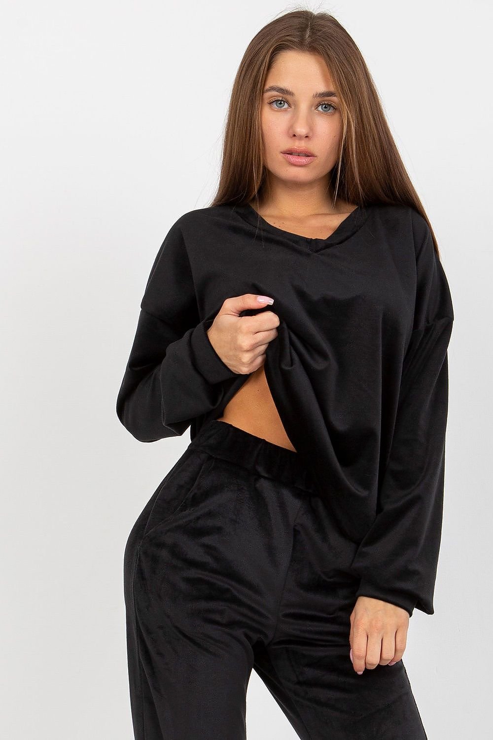 Velour Women's Sweatshirt with Long Sleeves and Heart Neckline