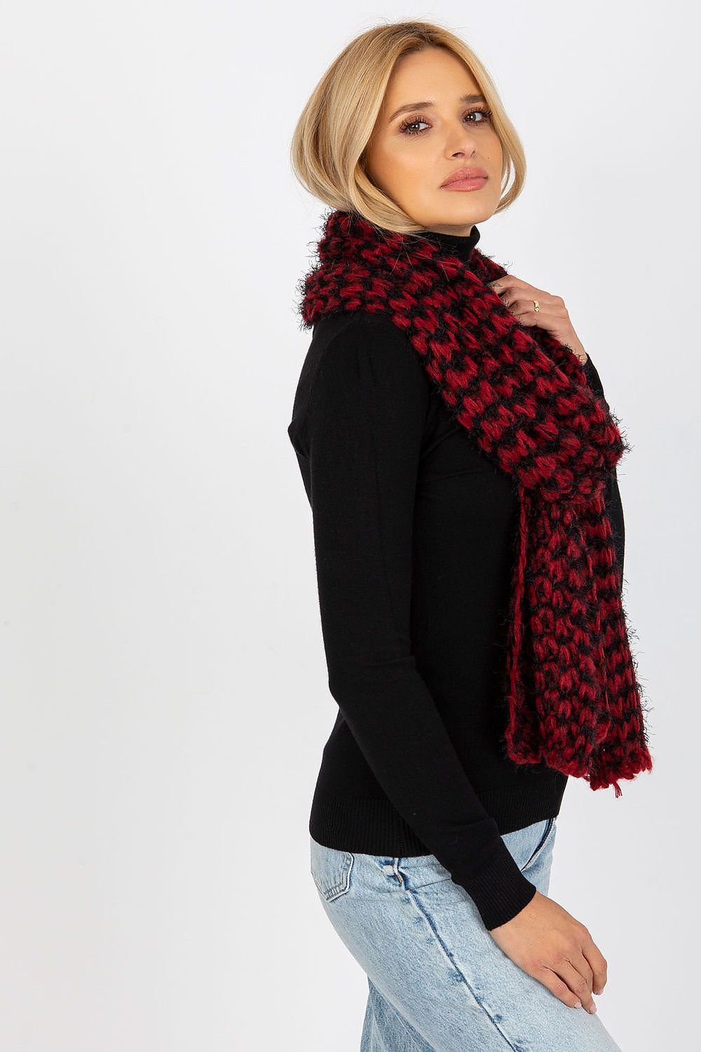 Warm Women's Knitted Scarf