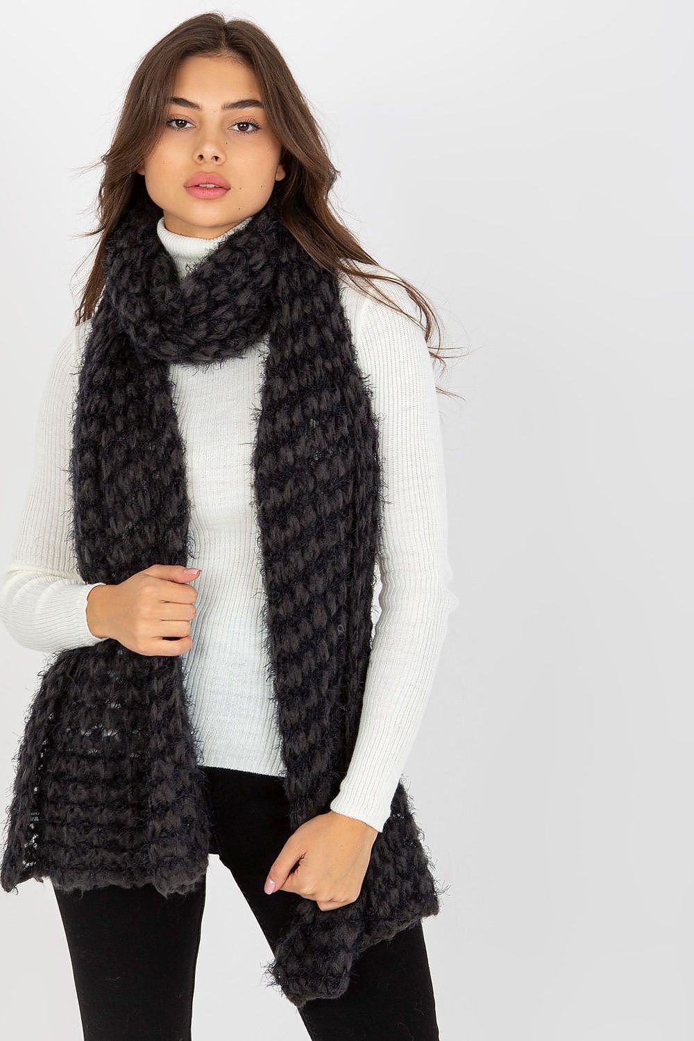 Warm Women's Knitted Scarf