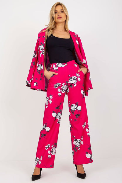 Elegant wide-leg pants with a high waist, featuring a zipper and button closure, and slip pockets on the sides. Perfect for pairing with a jacket or wearing on their own for a sophisticated look.






