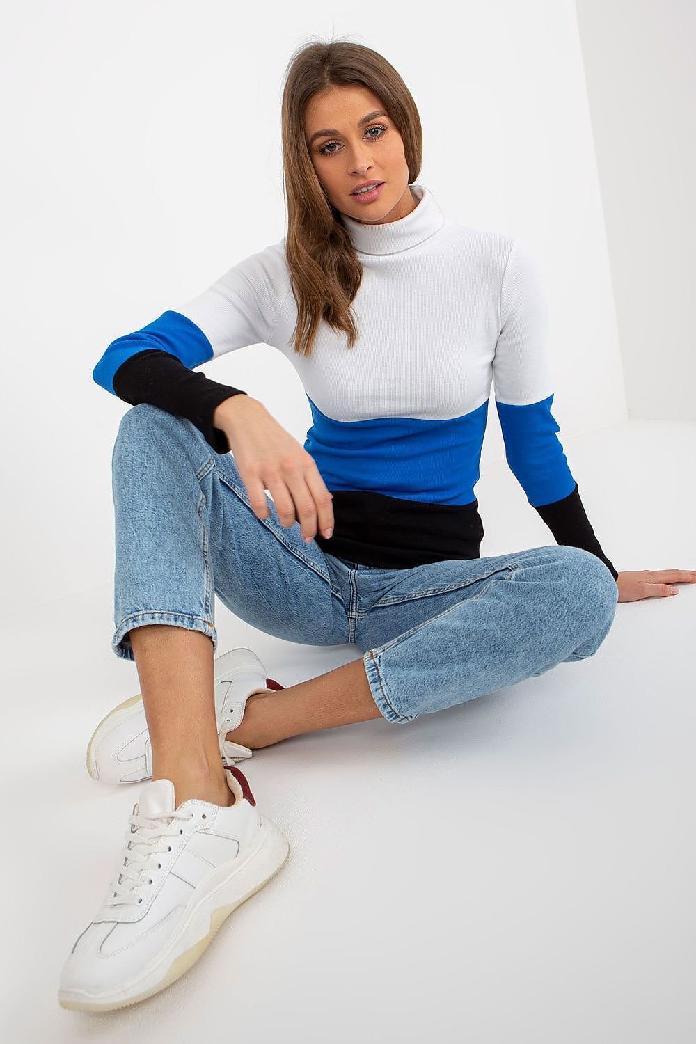 Women's Ribbed Turtleneck Sweater with Long Sleeves