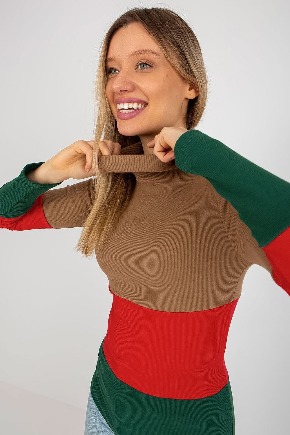 Women's Ribbed Turtleneck Sweater with Long Sleeves