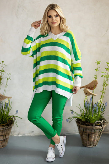 Stylish loose-fitting sweater with long sleeves, a heart neckline, and vibrant colorful stripes for a playful and chic everyday look.






