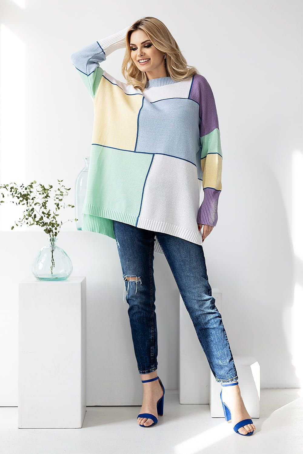 Colorful Block Pattern Loose-Fitting Sweater with Long Sleeves