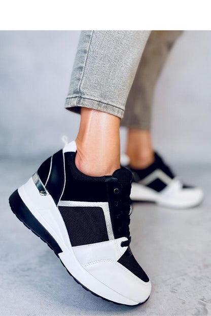 Sportliche Sneaker für Damen mit Ankersohle und glänzenden Einsätzen