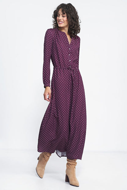 Robe longue à pois pour un style féminin et romantique