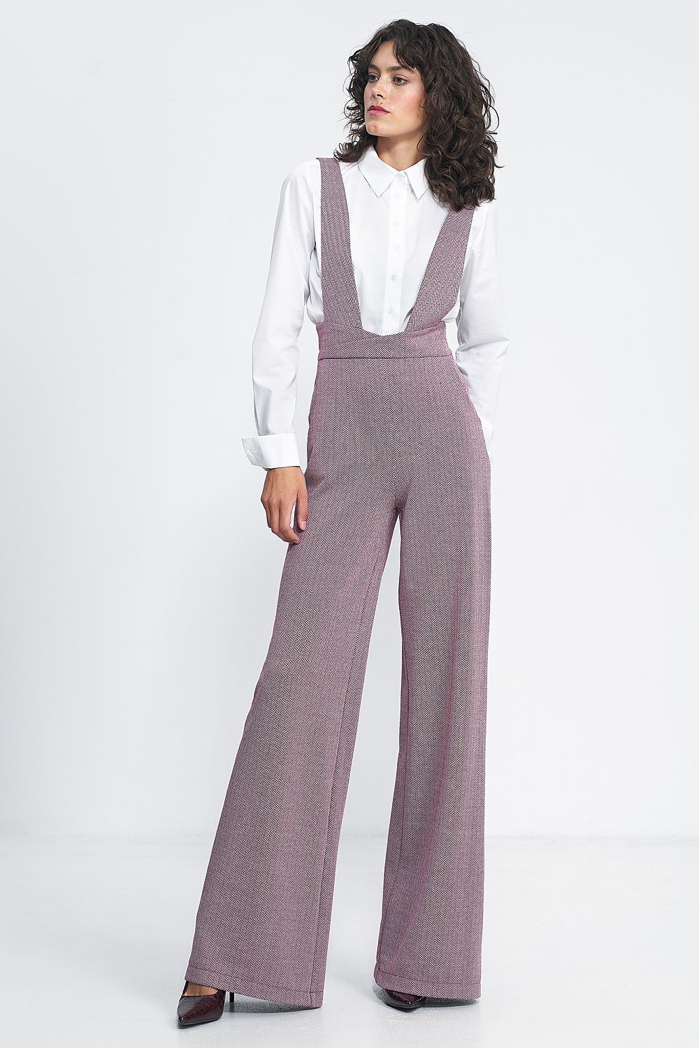 High-Waisted Jumpsuit with Suspenders and Wide Legs – Vintage-Inspired