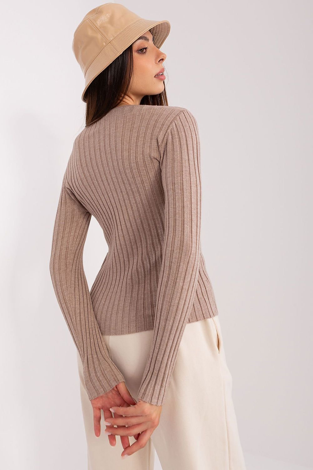 Timeless Women's Sweater with Ribbed Texture