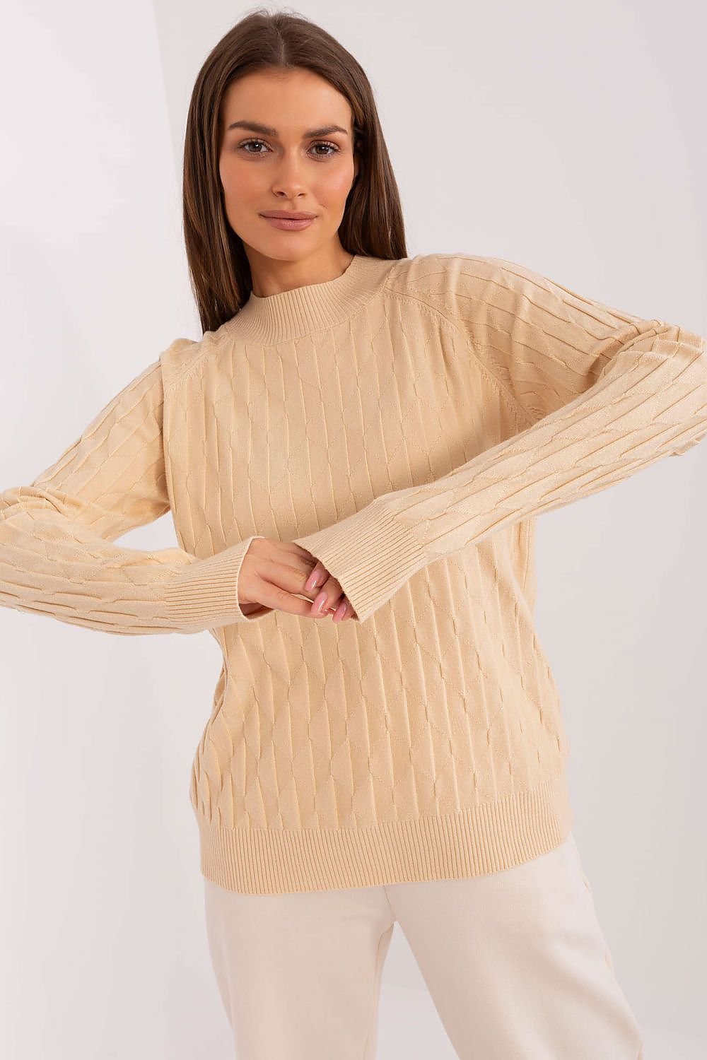 Durable and comfortable women's sweater with a classic round neckline, long sleeves, and a unique variegated fabric texture, perfect for casual wear and easy to pair with pants or skirts.






