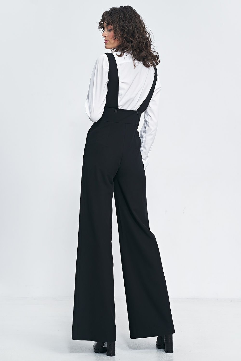 Vintage-Inspired High-Waisted Suspender Jumpsuit with Wide Legs and Pockets